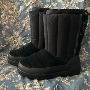 UGG Black Classic Klamath Short in black